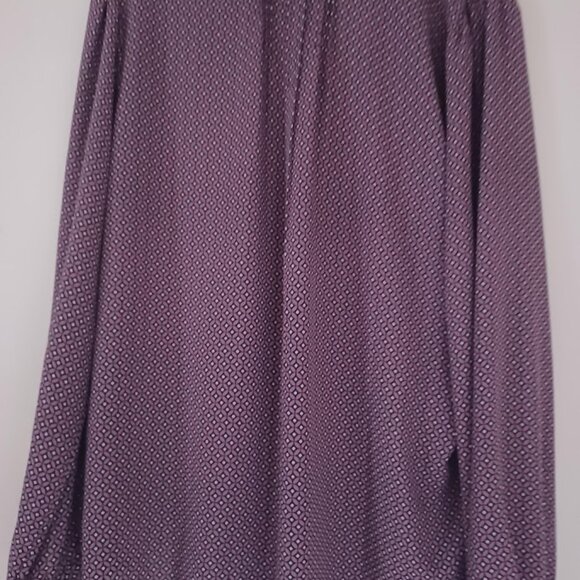 NYDJ Women’s Large Purple Geometric Tile Print Blouse Pintuck Ruffle Neck - Picture 9 of 10